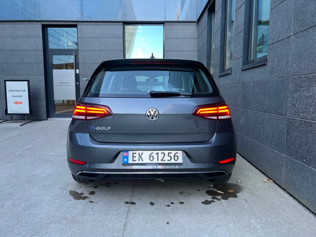WVWZZZAUZJW903274 2018 VOLKSWAGEN GOLF-3