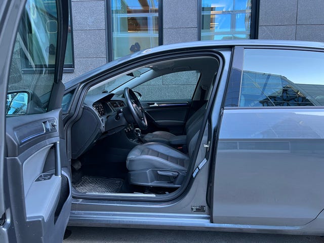 2018 VOLKSWAGEN GOLF - 9