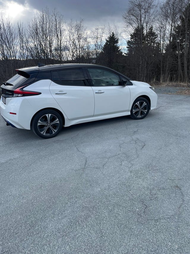 2021 NISSAN LEAF - 3