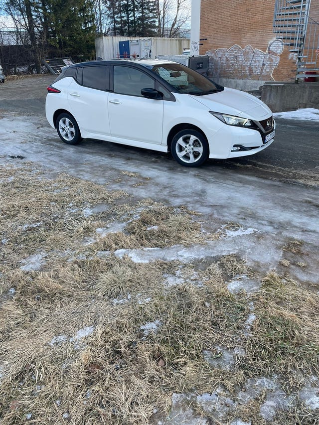 2021 NISSAN LEAF - 10