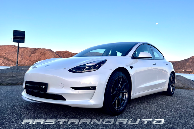 5YJ3E7EB3MF831159 2021 TESLA MODEL 3-0