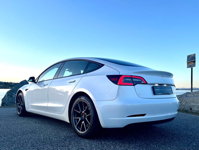5YJ3E7EB3MF831159 2021 TESLA MODEL 3-3