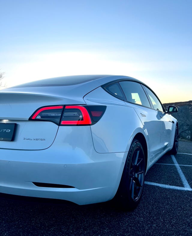 2021 TESLA MODEL 3 - 8