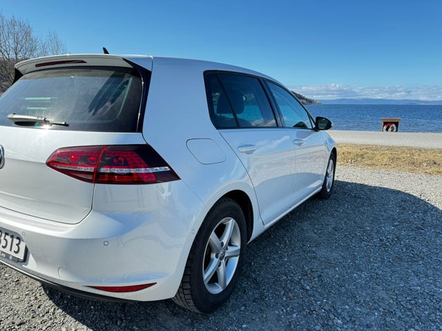2015 VOLKSWAGEN GOLF - 9