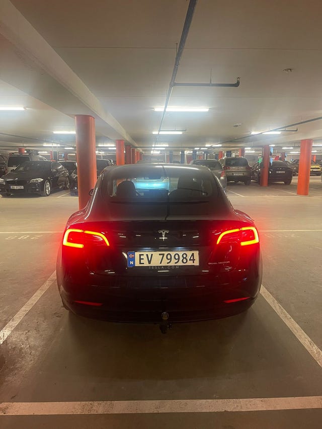 5YJ3E7EB6KF368530 2019 TESLA MODEL 3-5