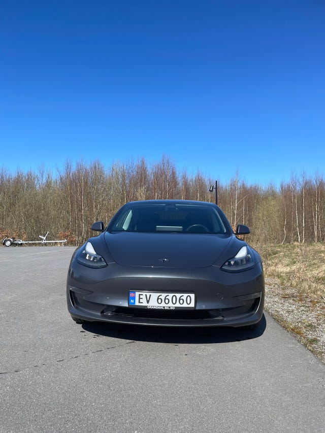 5YJ3E7EB2KF201923 2019 TESLA MODEL 3-2