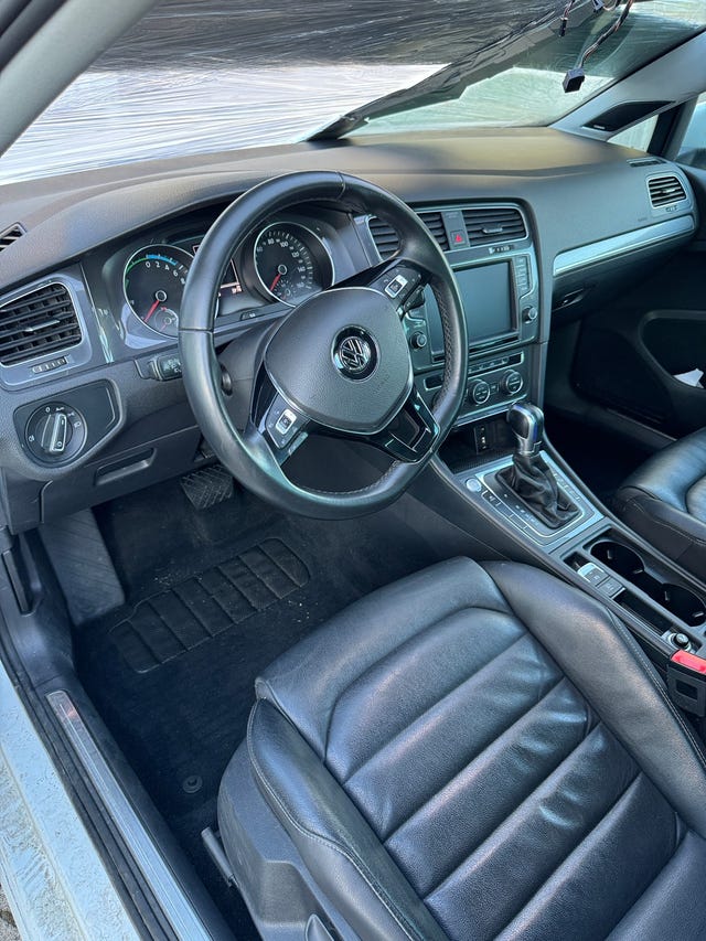 2015 VOLKSWAGEN GOLF - 10
