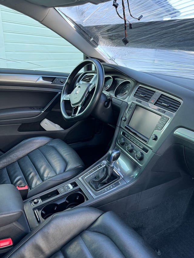 2015 VOLKSWAGEN GOLF - 8