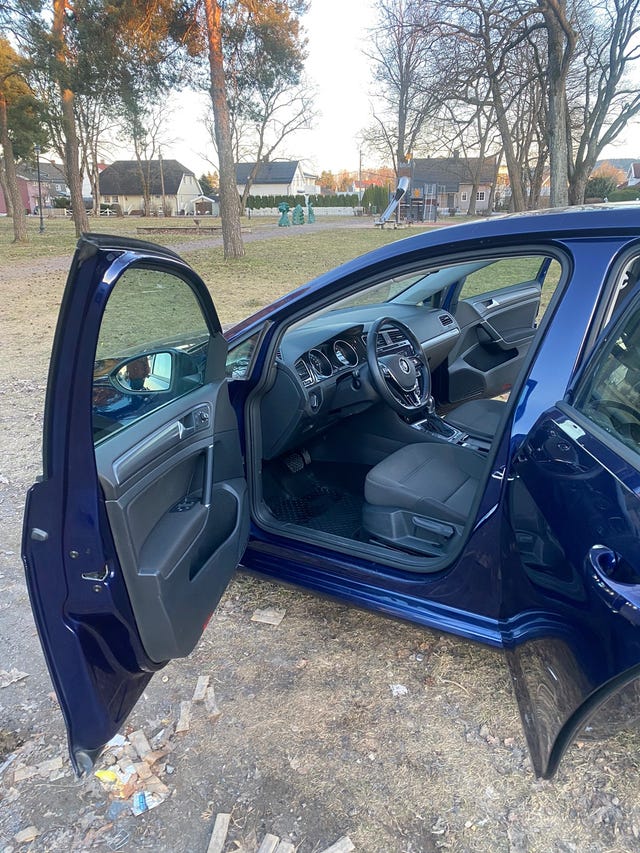 2019 VOLKSWAGEN GOLF - 17