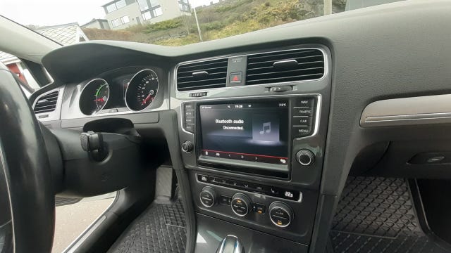 2015 VOLKSWAGEN GOLF - 9