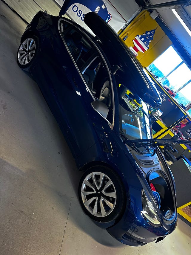 5YJ3E7EB7KF320583 2019 TESLA MODEL 3-5
