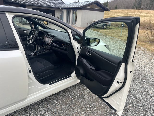 2021 NISSAN LEAF - 16