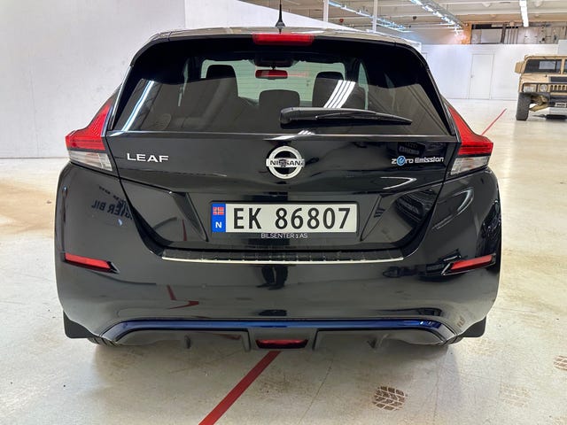 SJNFAAZE1U0017367 2018 NISSAN LEAF-3