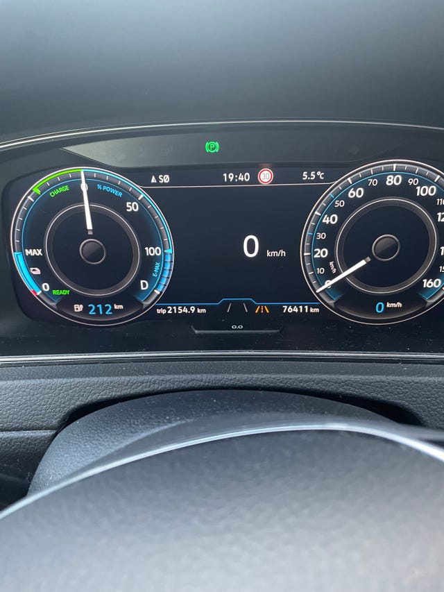 2018 VOLKSWAGEN GOLF - 12