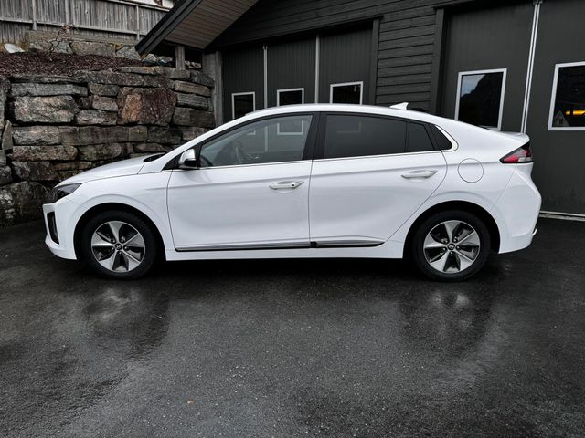 KMHC851JFMU079347 2021 HYUNDAI IONIQ-1