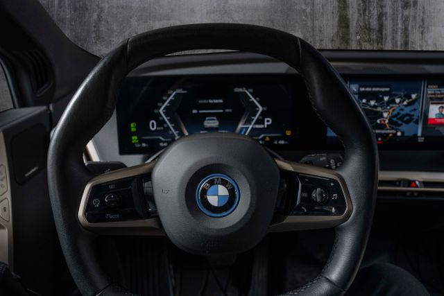 2022 BMW IX XDRIVE 50 - 10