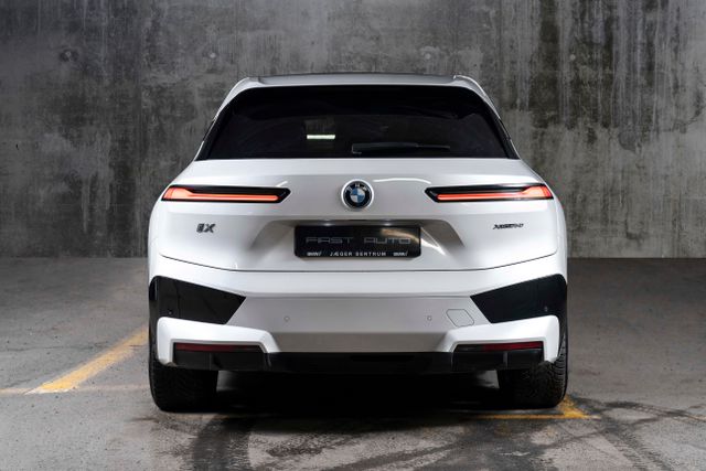 2022 BMW IX XDRIVE 50 - 7
