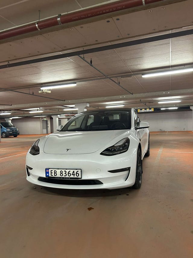 5YJ3E7EB9MF824023 2021 TESLA MODEL 3-5