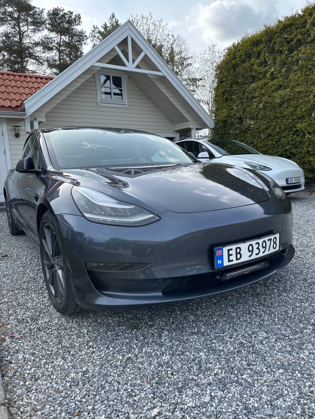 5YJ3E7EB4MF818873 2021 TESLA MODEL 3-4