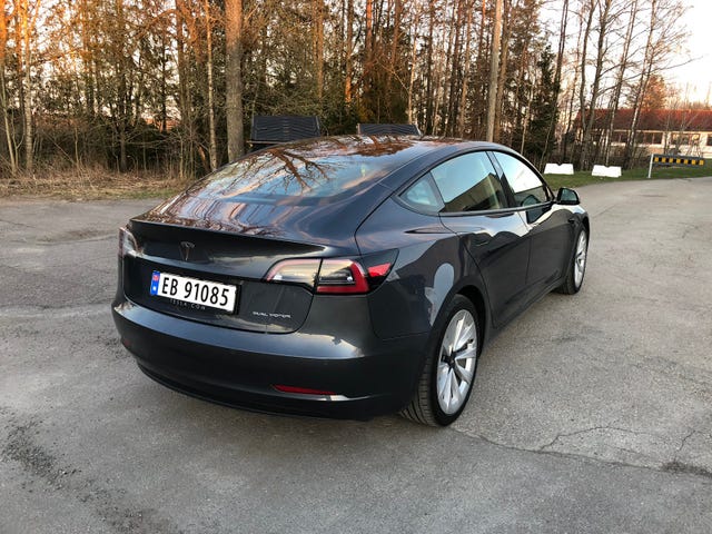 5YJ3E7EB5MF820132 2021 TESLA MODEL 3-3