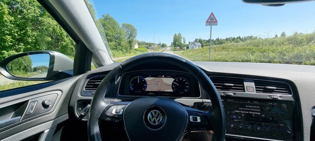 2018 VOLKSWAGEN GOLF - 10