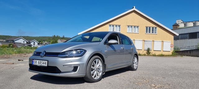 WVWZZZAUZJ8904648 2018 VOLKSWAGEN GOLF-0