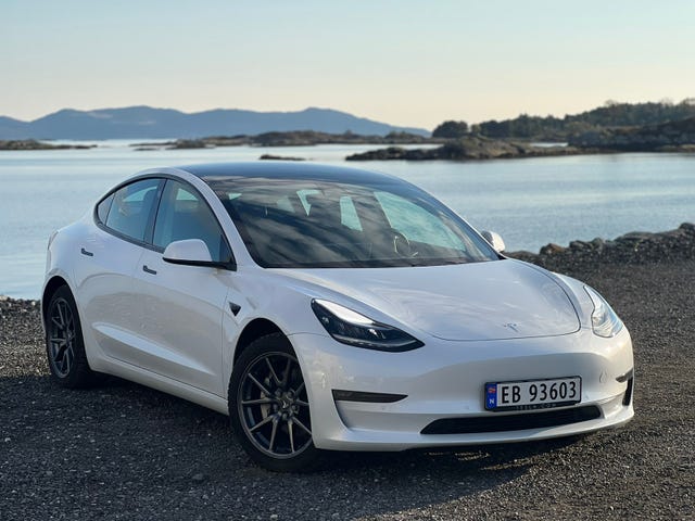 2021 TESLA MODEL 3 - 28