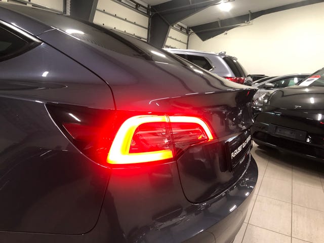 2021 TESLA MODEL 3 - 11