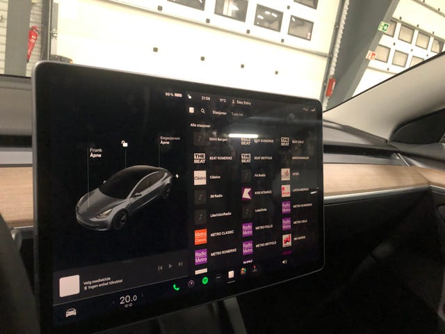 2021 TESLA MODEL 3 - 42