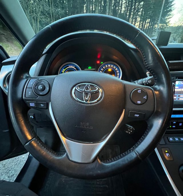 2013 TOYOTA AURIS - 11