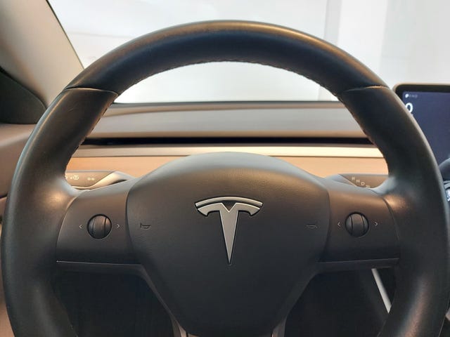 2019 TESLA MODEL 3 - 11
