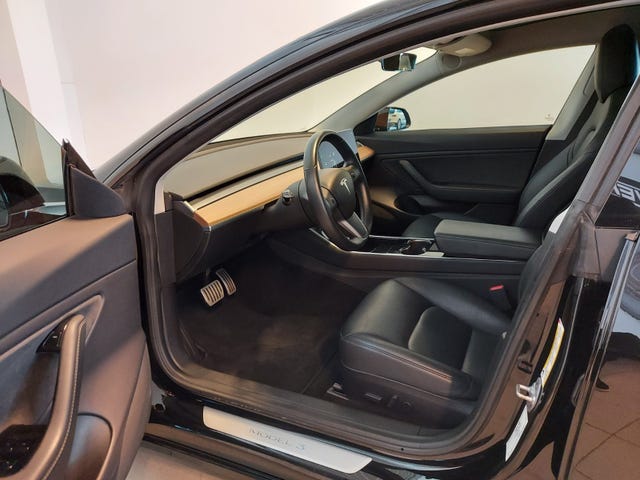 2019 TESLA MODEL 3 - 16