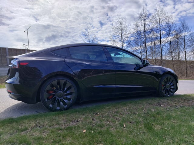 5YJ3E7EB8KF229810 2019 TESLA MODEL 3-4