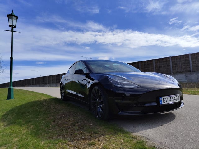 5YJ3E7EB8KF229810 2019 TESLA MODEL 3-2