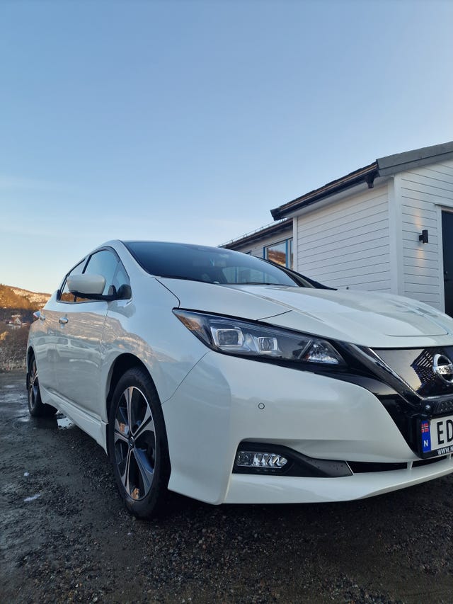 SJNFAAZE1U0124668 2021 NISSAN LEAF-1