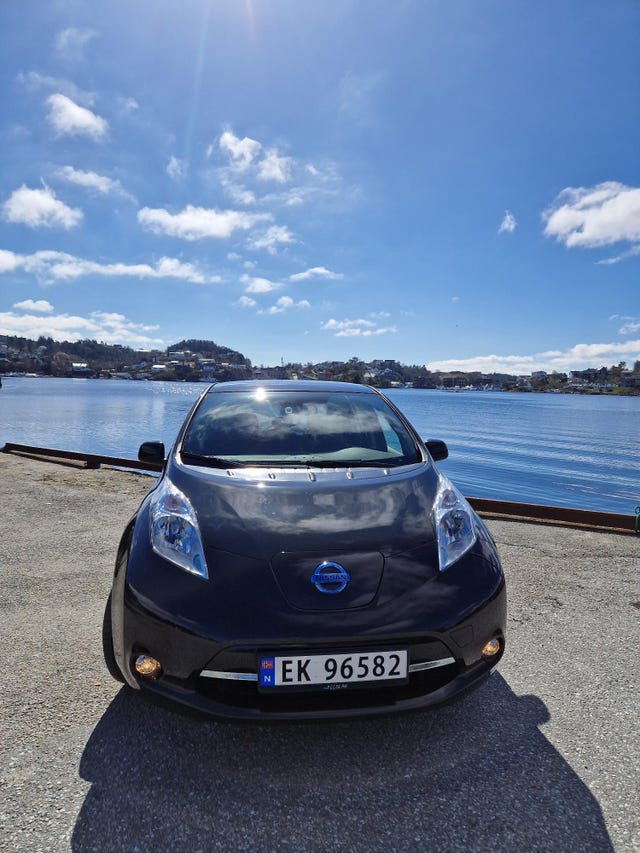 2018 NISSAN LEAF - 9