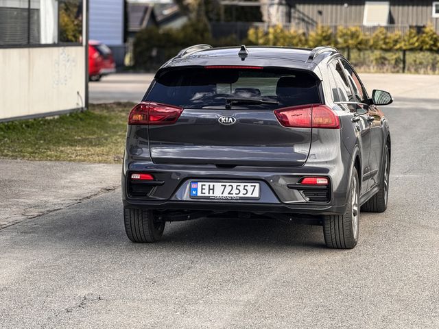 2020 KIA E-NIRO - 12