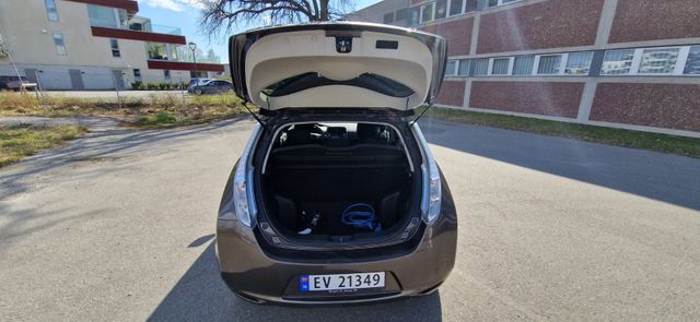 2016 NISSAN LEAF - 13