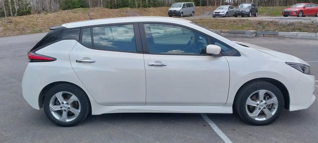 SJNFAAZE1U0177150 2022 NISSAN LEAF-1