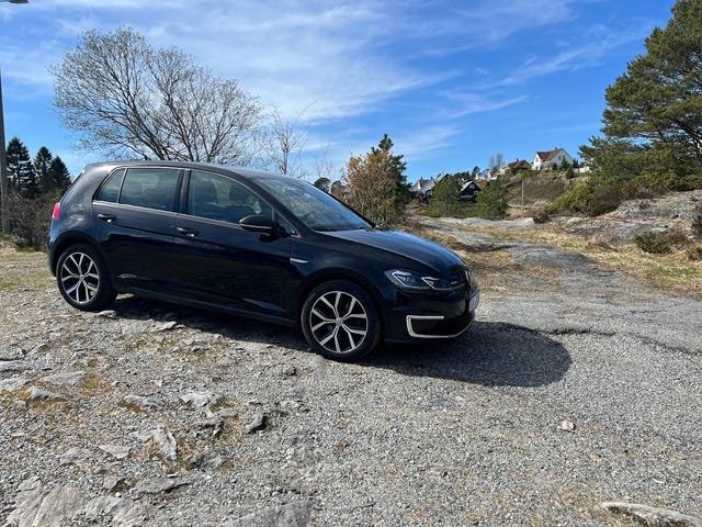 WVWZZZAUZJW906790 2018 VOLKSWAGEN GOLF-1