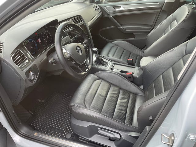 2018 VOLKSWAGEN GOLF - 9