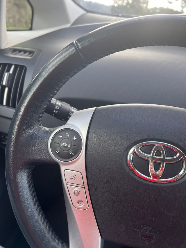 2011 TOYOTA PRIUS - 10