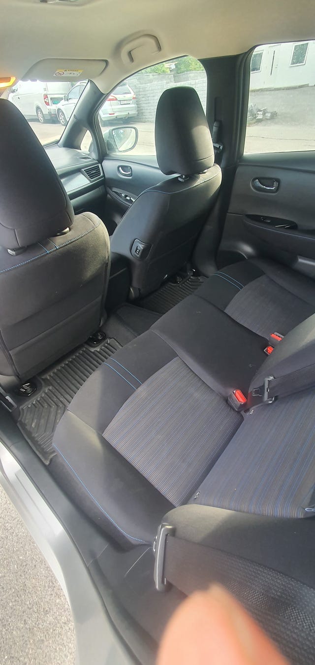 SJNFAAZE1U0008756 2018 NISSAN LEAF-5