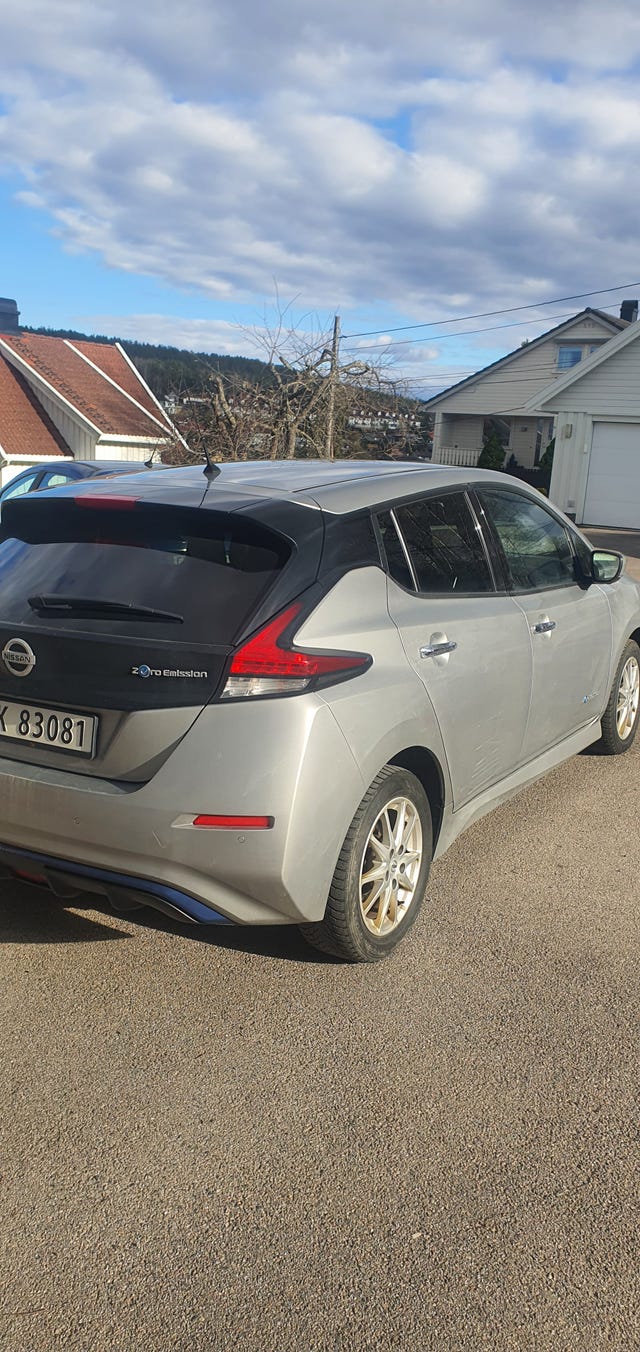 SJNFAAZE1U0008756 2018 NISSAN LEAF-1