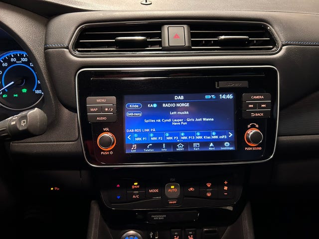 2018 NISSAN LEAF - 7