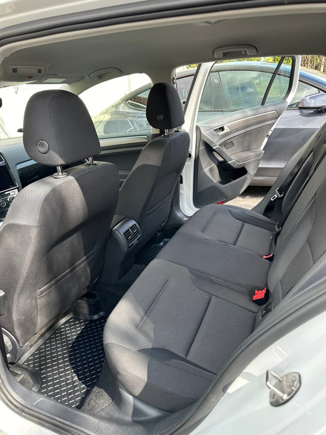 2018 VOLKSWAGEN GOLF - 9