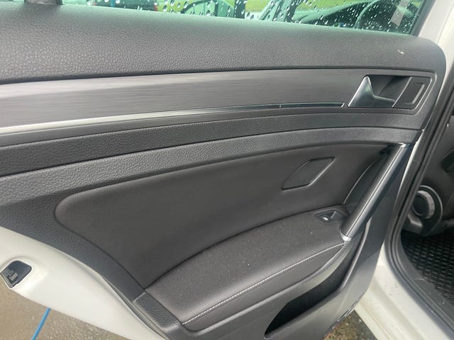 2018 VOLKSWAGEN GOLF - 25