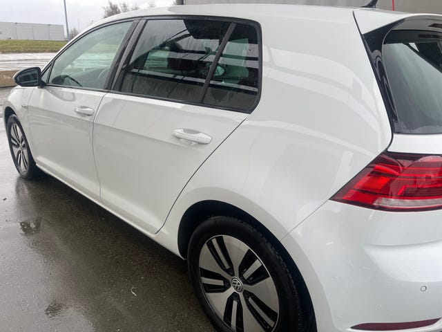 WVWZZZAUZJW910881 2018 VOLKSWAGEN GOLF-5