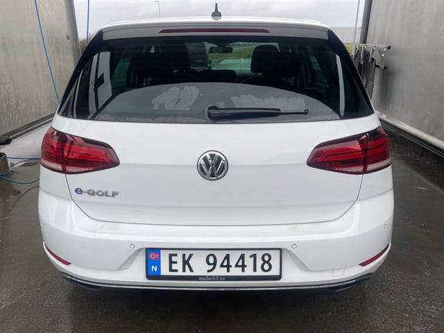 WVWZZZAUZJW910881 2018 VOLKSWAGEN GOLF-4
