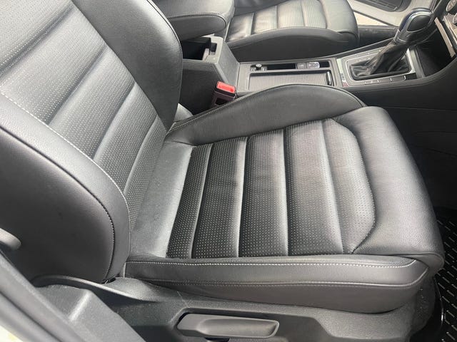 2018 VOLKSWAGEN GOLF - 24